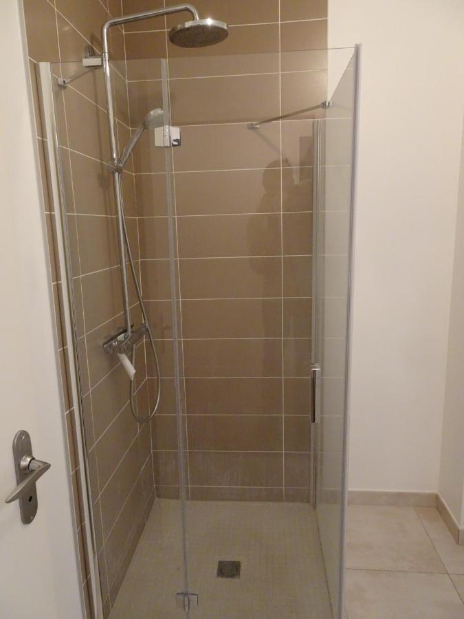 Appartement Calme En Plein Centre Ville Granville Luaran gambar